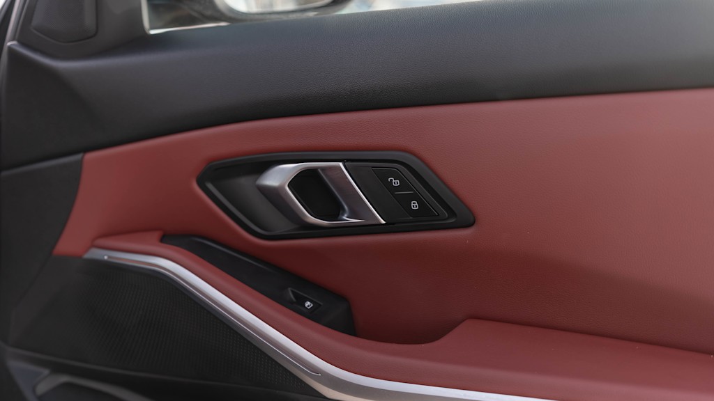 Thumbnail: 2025 BMW 3 Series - 23