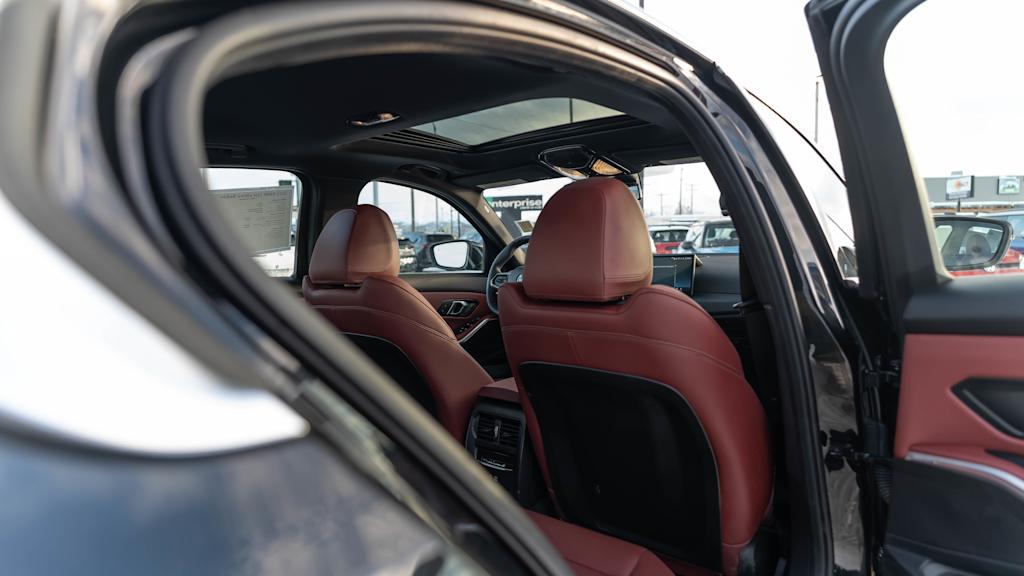 Thumbnail: 2025 BMW 3 Series - 27