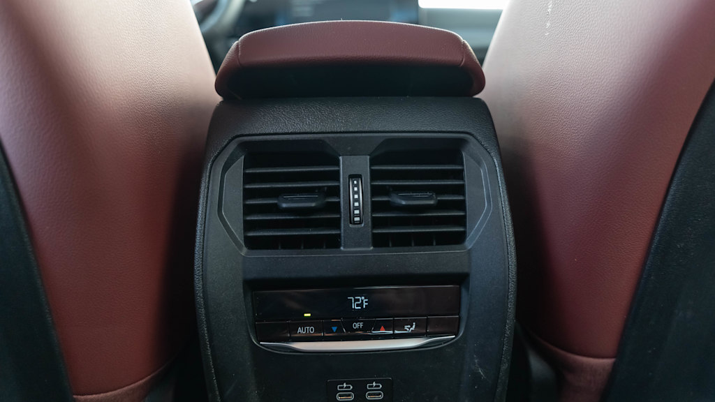 Thumbnail: 2025 BMW 3 Series - 29