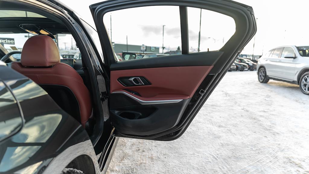 Thumbnail: 2025 BMW 3 Series - 26