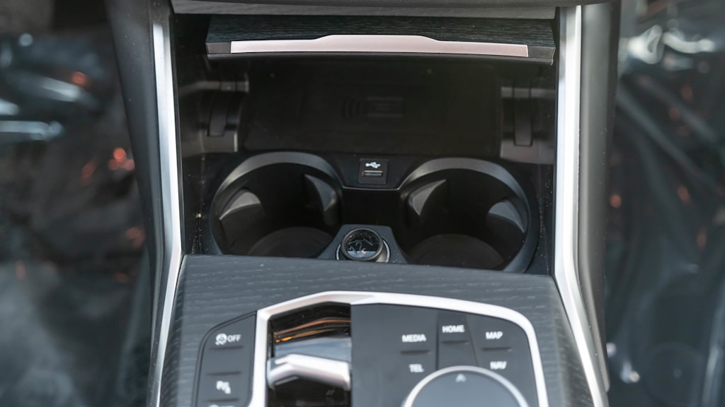 Thumbnail: 2025 BMW 3 Series - 42