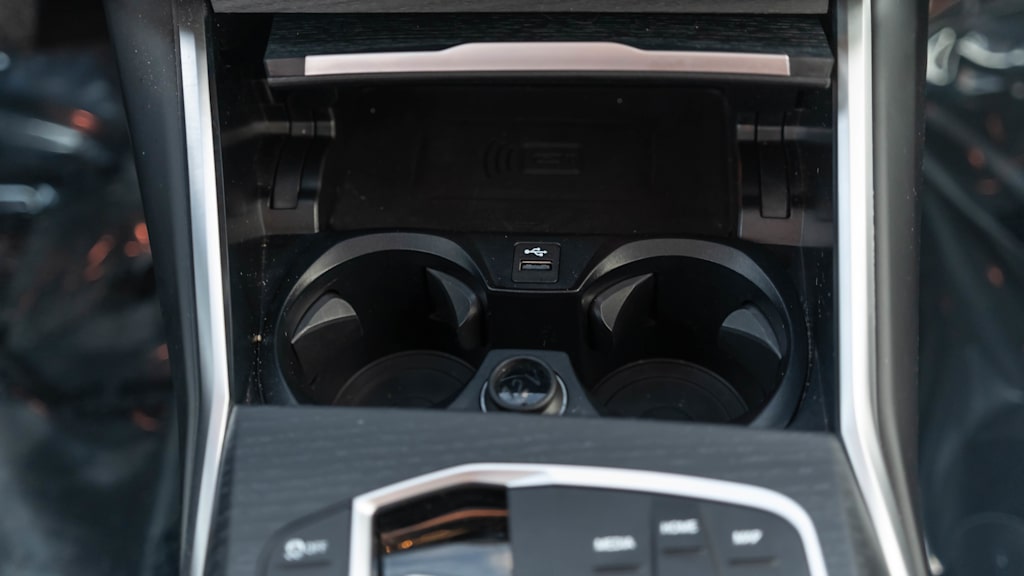 Thumbnail: 2025 BMW 3 Series - 43