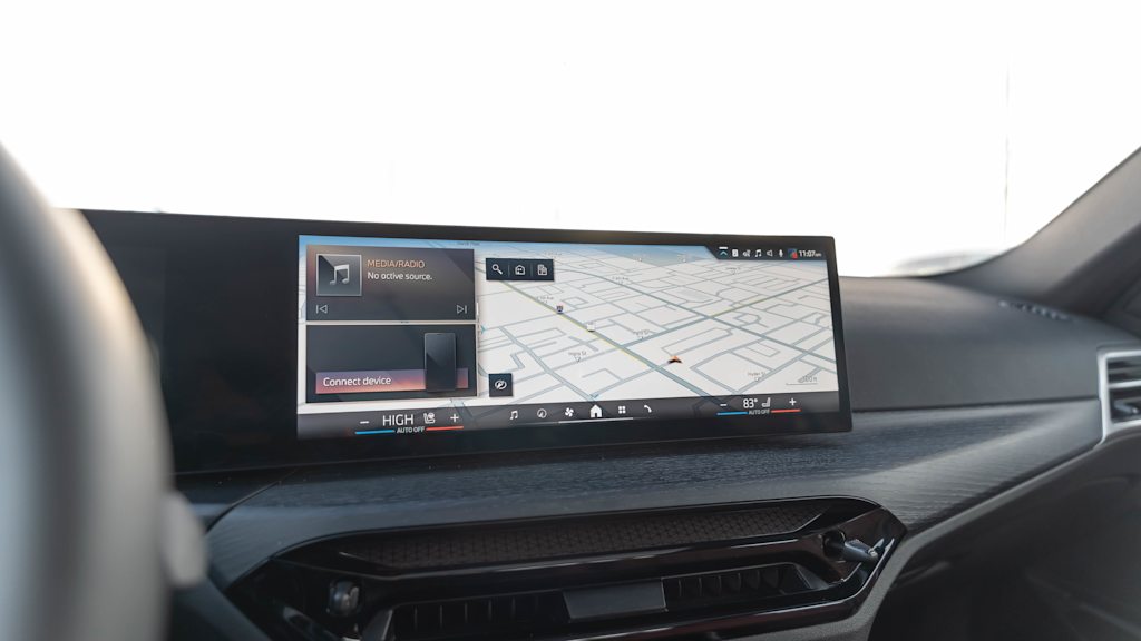 Thumbnail: 2025 BMW 3 Series - 60