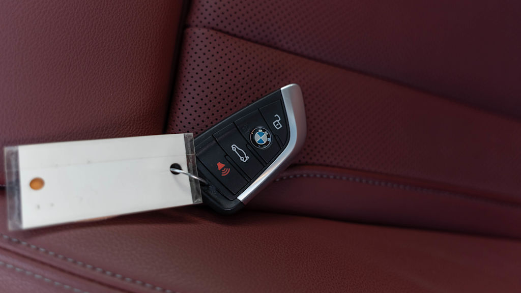 Thumbnail: 2025 BMW 3 Series - 18