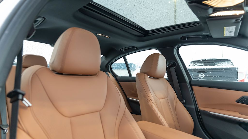 Thumbnail: 2025 BMW 3 Series - 10