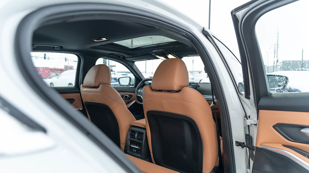 Thumbnail: 2025 BMW 3 Series - 25