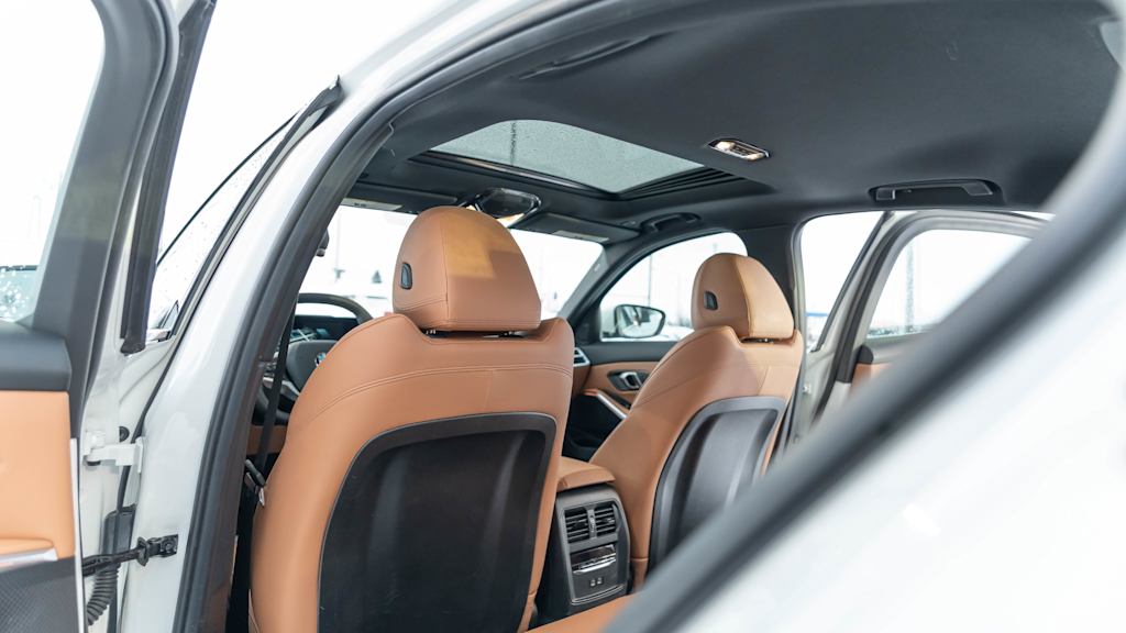 Thumbnail: 2025 BMW 3 Series - 29