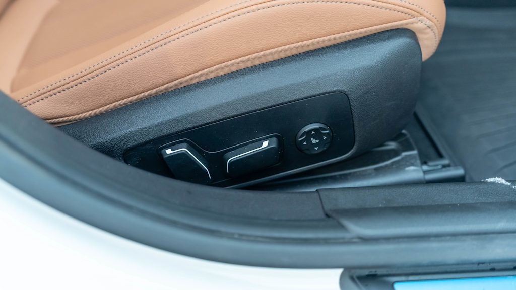 Thumbnail: 2025 BMW 3 Series - 21