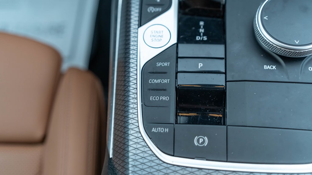 Thumbnail: 2025 BMW 3 Series - 37