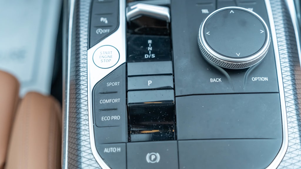 Thumbnail: 2025 BMW 3 Series - 39