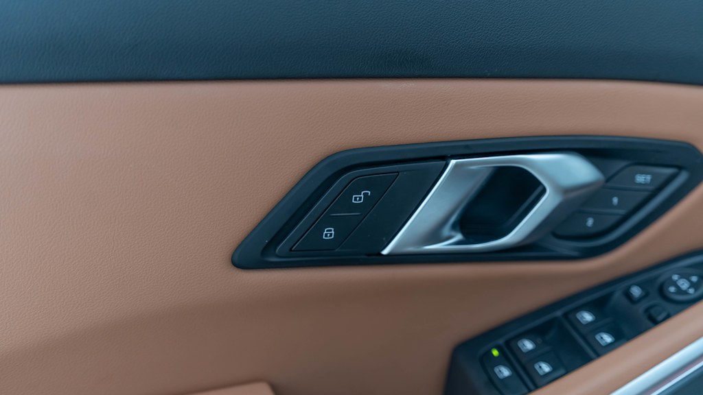 Thumbnail: 2025 BMW 3 Series - 45