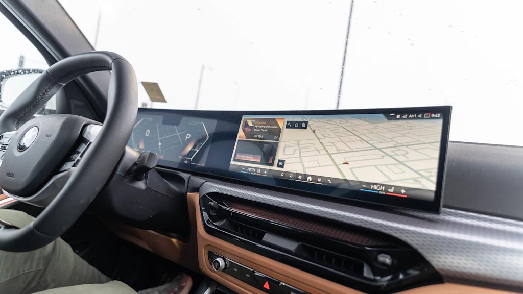 Thumbnail: 2025 BMW 3 Series - 58