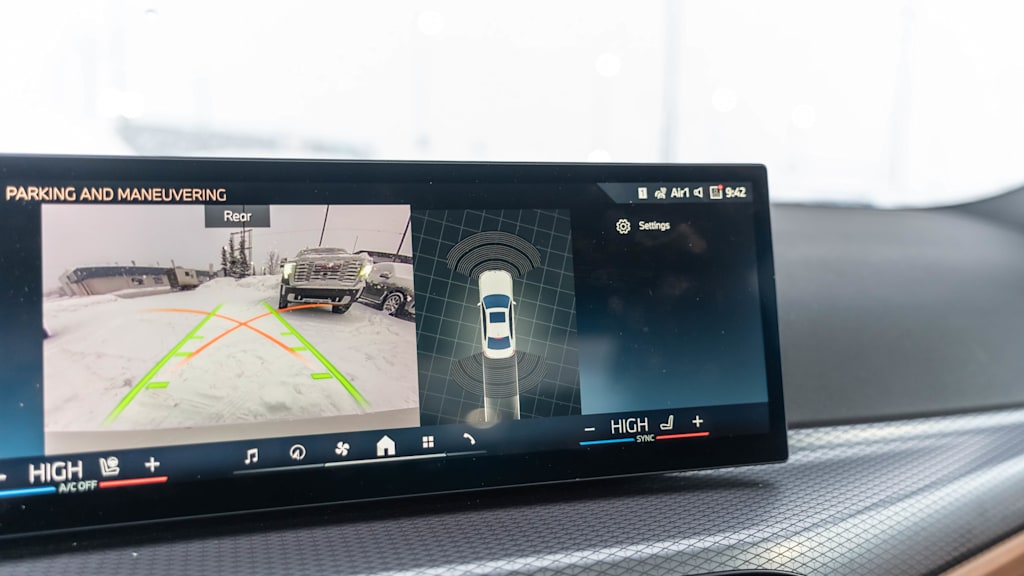 Thumbnail: 2025 BMW 3 Series - 60