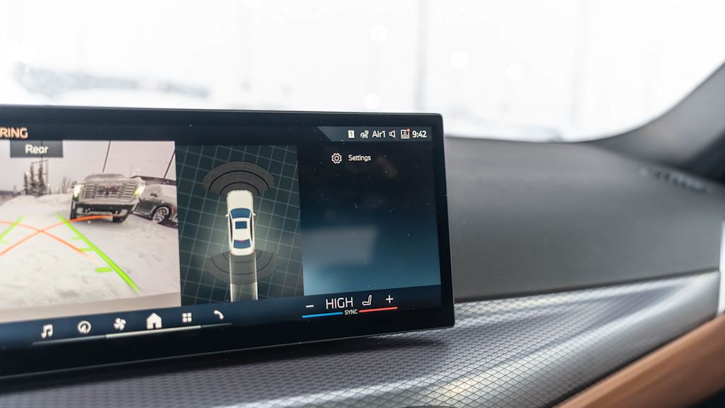 Thumbnail: 2025 BMW 3 Series - 61