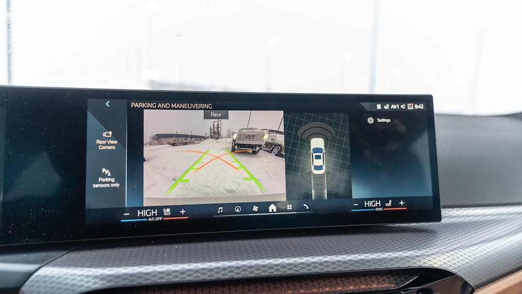 Thumbnail: 2025 BMW 3 Series - 62