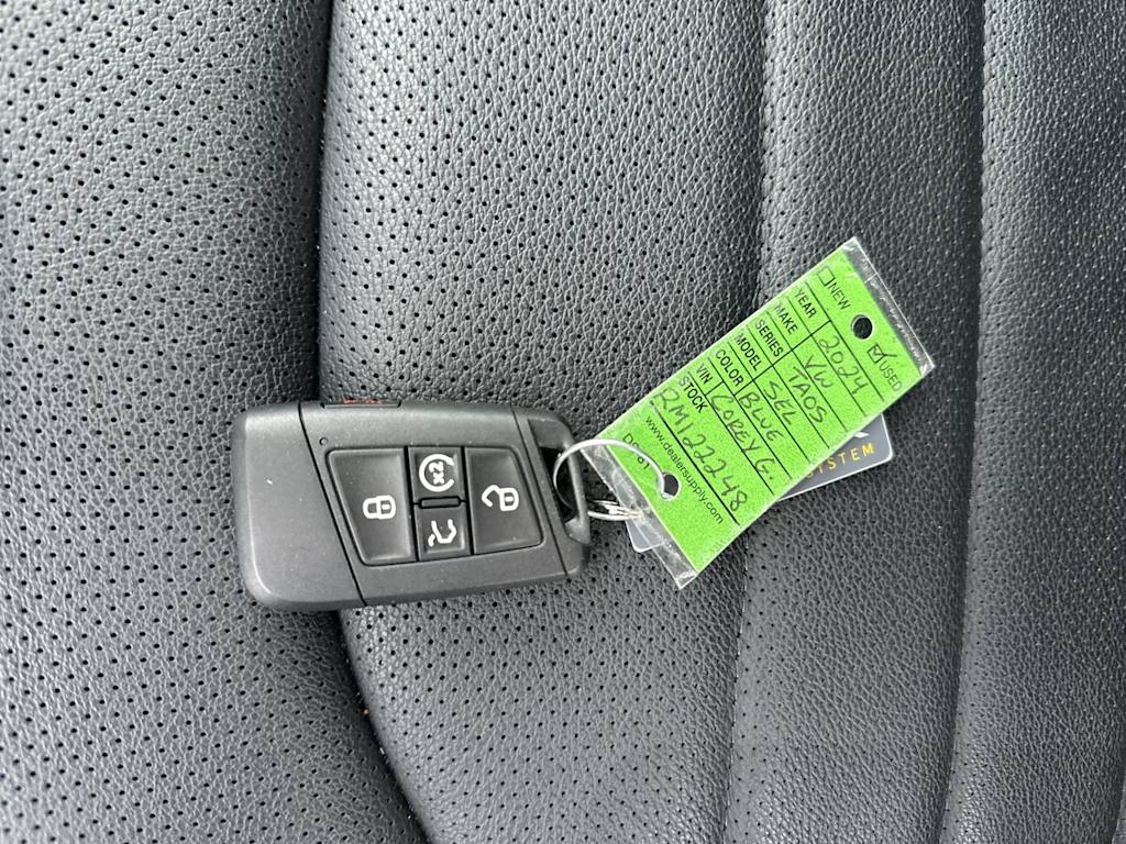 Thumbnail: 2024 Volkswagen Taos - 14