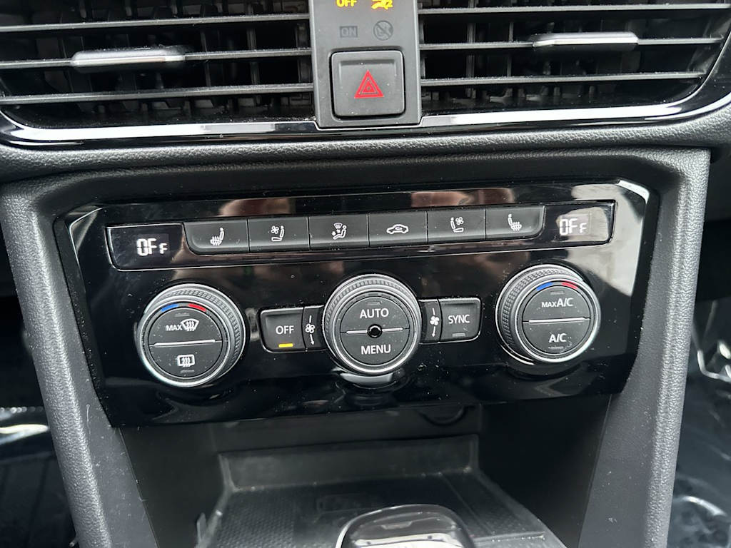 Thumbnail: 2024 Volkswagen Taos - 22