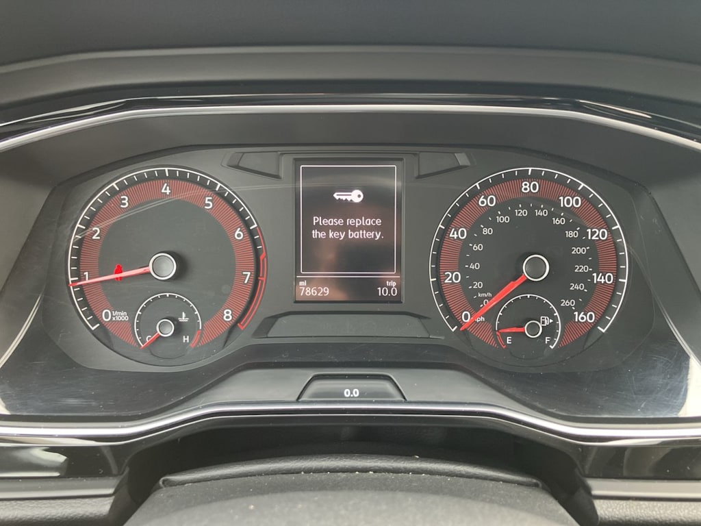 Thumbnail: 2019 Volkswagen Jetta - 14