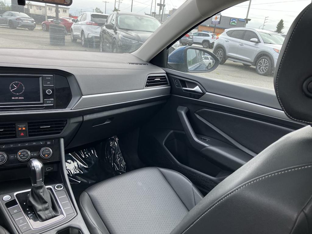 Thumbnail: 2019 Volkswagen Jetta - 18