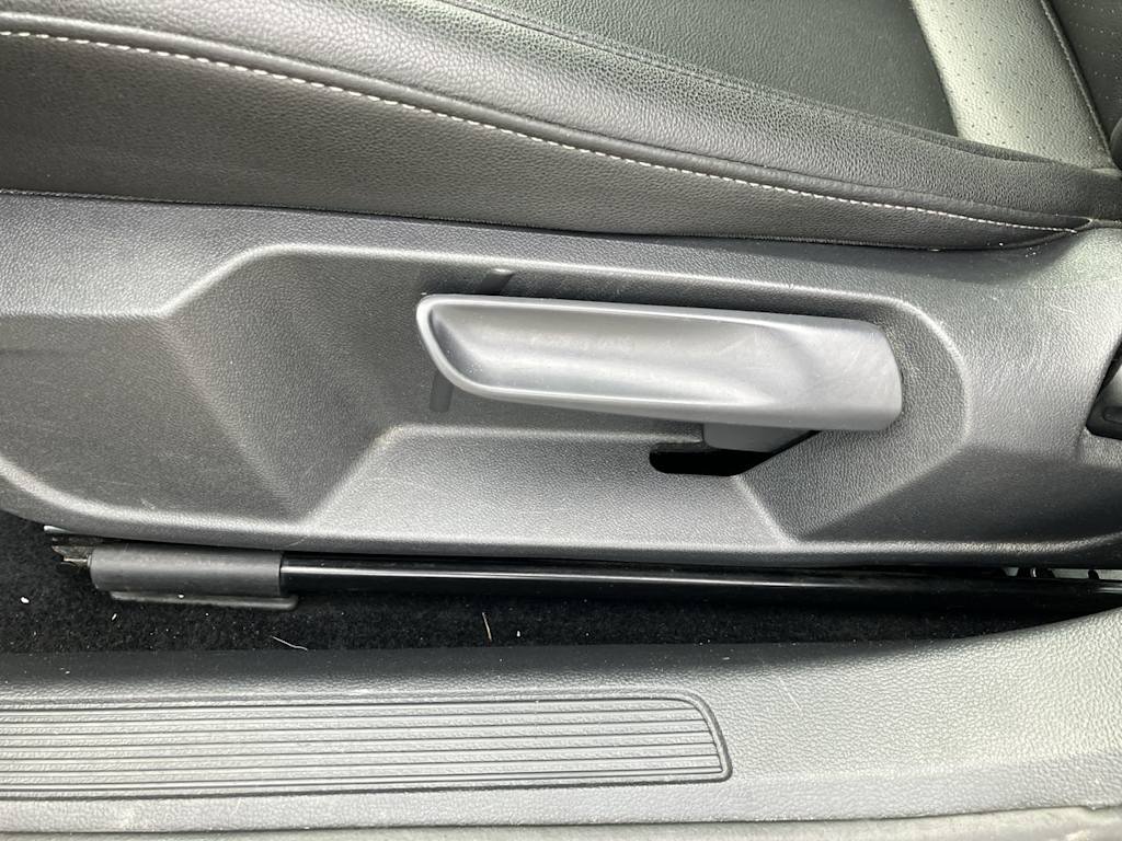 Thumbnail: 2019 Volkswagen Jetta - 21