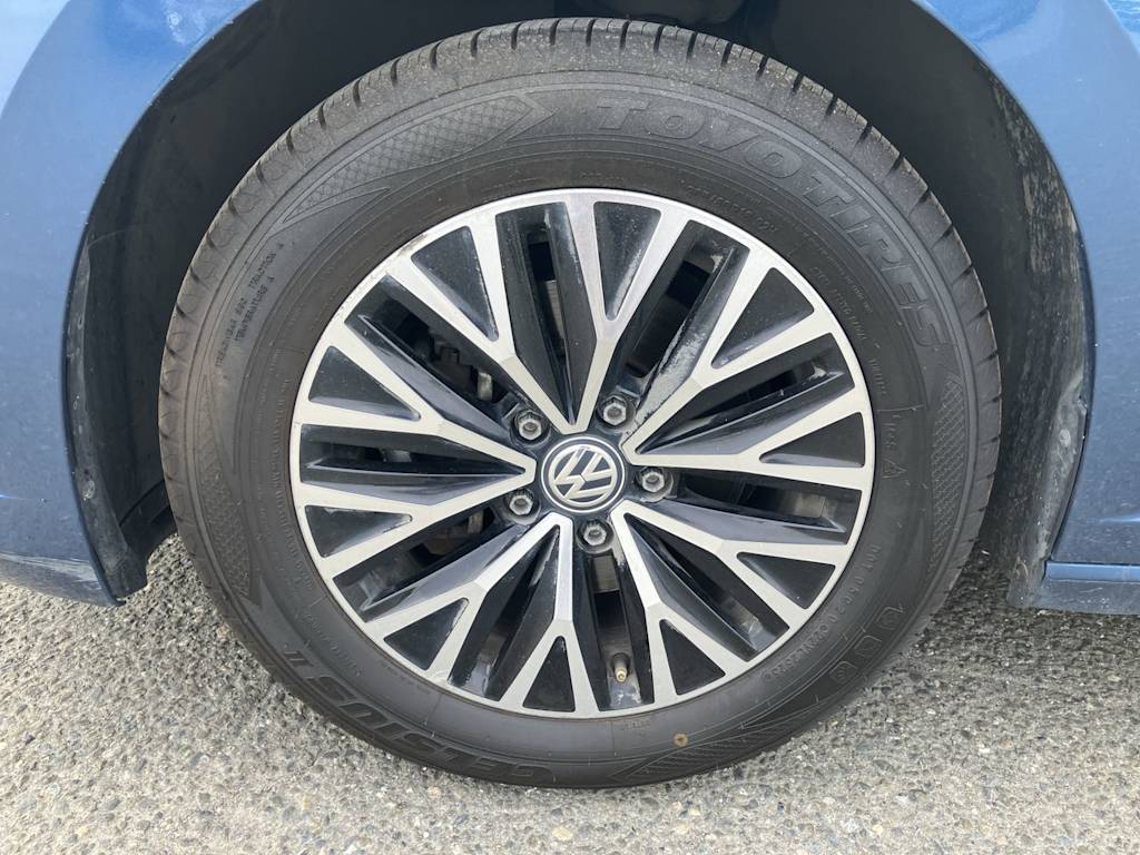 Thumbnail: 2019 Volkswagen Jetta - 5