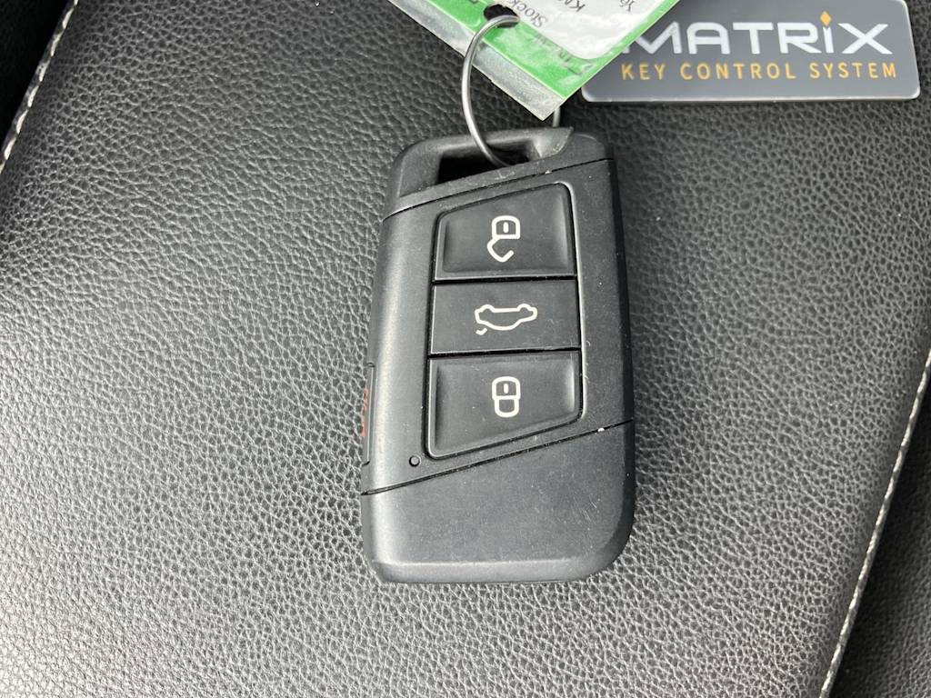 Thumbnail: 2019 Volkswagen Jetta - 16