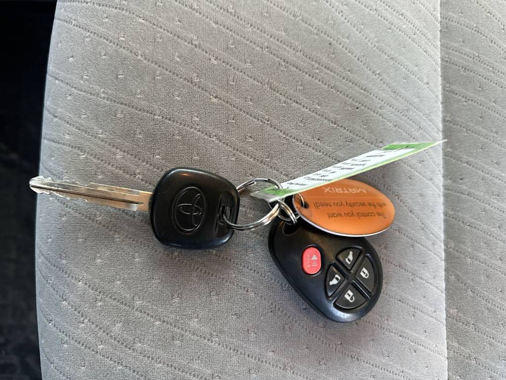 Thumbnail: 2017 Toyota Sienna - 12