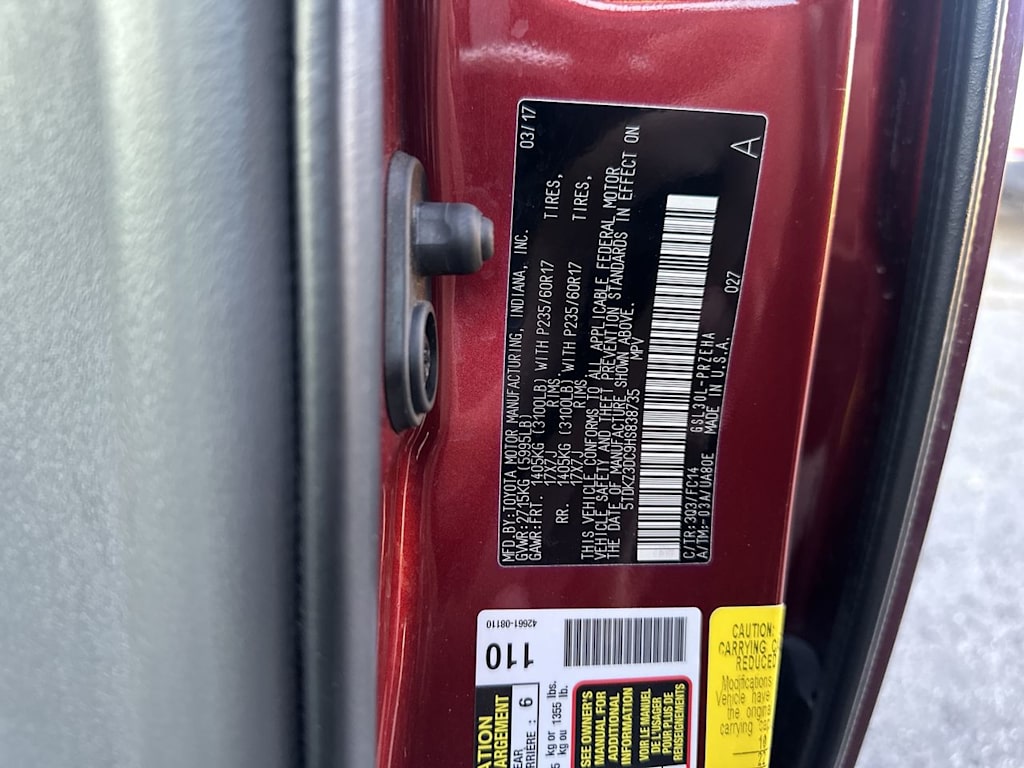 Thumbnail: 2017 Toyota Sienna - 13