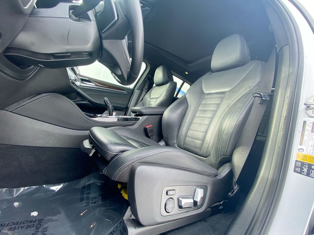 2021 BMW X4 xDrive30i 8