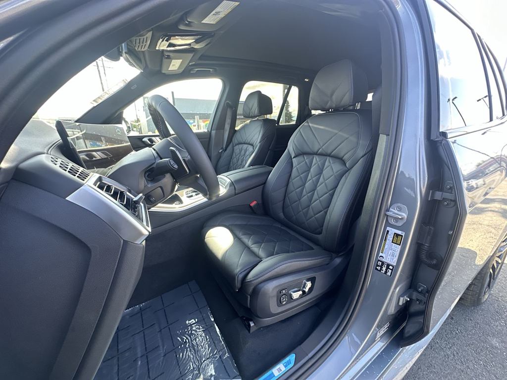 Thumbnail: 2025 BMW X5 - 7