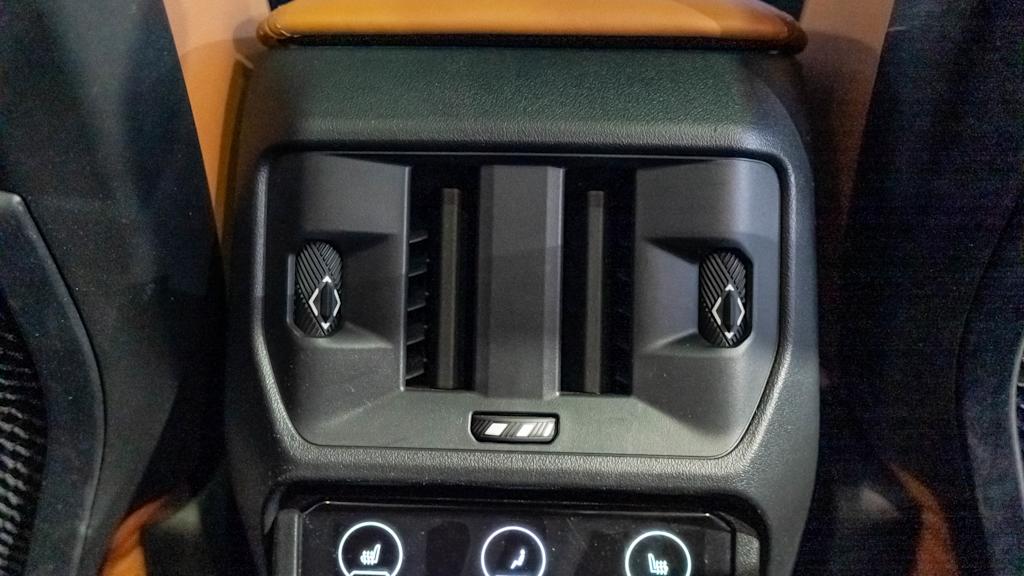 Thumbnail: 2025 BMW X3 - 15