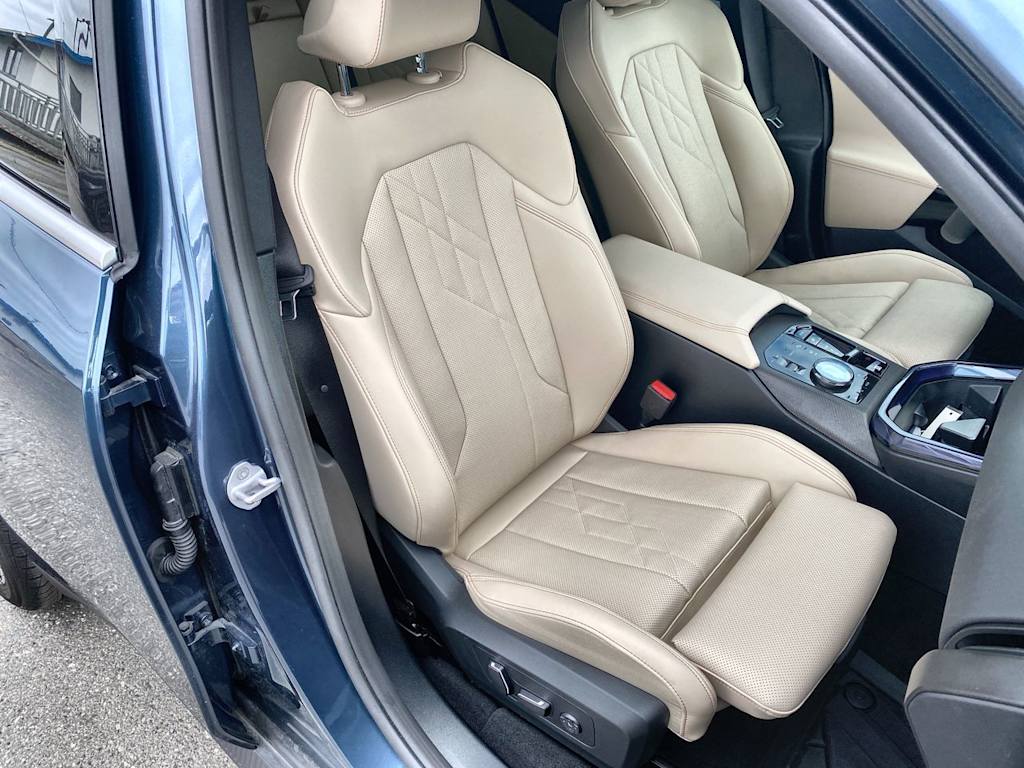 Thumbnail: 2026 BMW X3 - 10