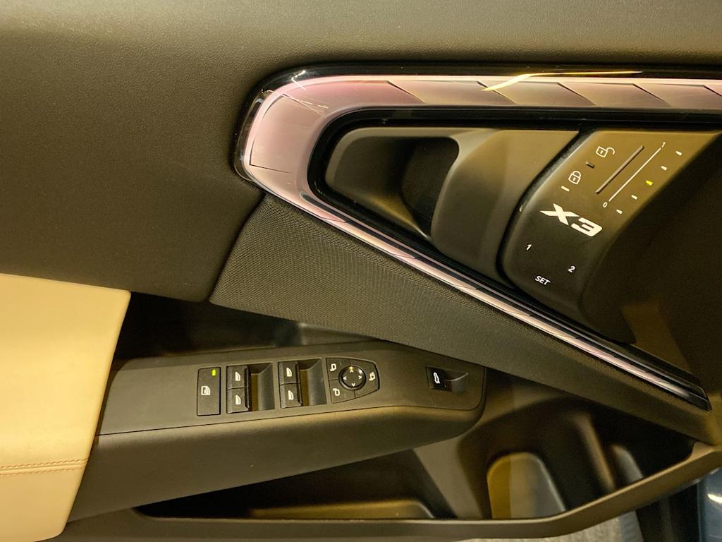 Thumbnail: 2025 BMW X3 - 15