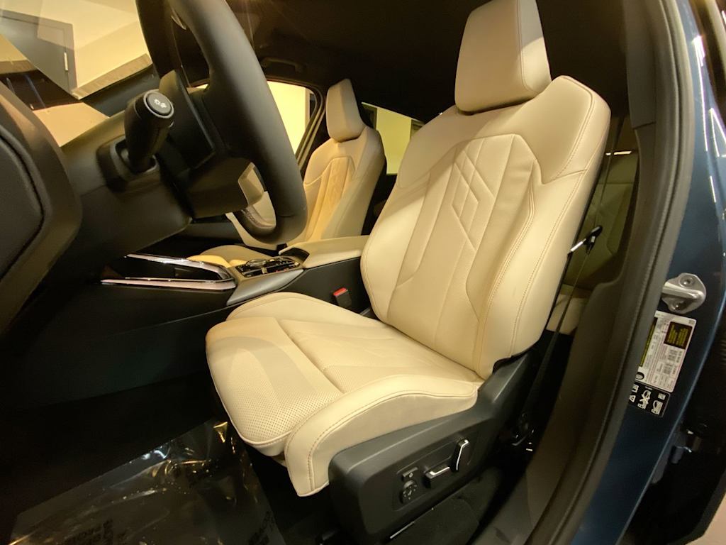Thumbnail: 2025 BMW X3 - 9