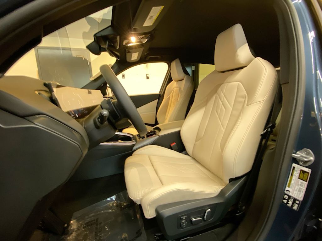 Thumbnail: 2025 BMW X3 - 8