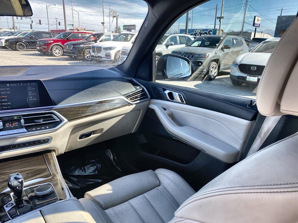 Thumbnail: 2020 BMW X5 - 16