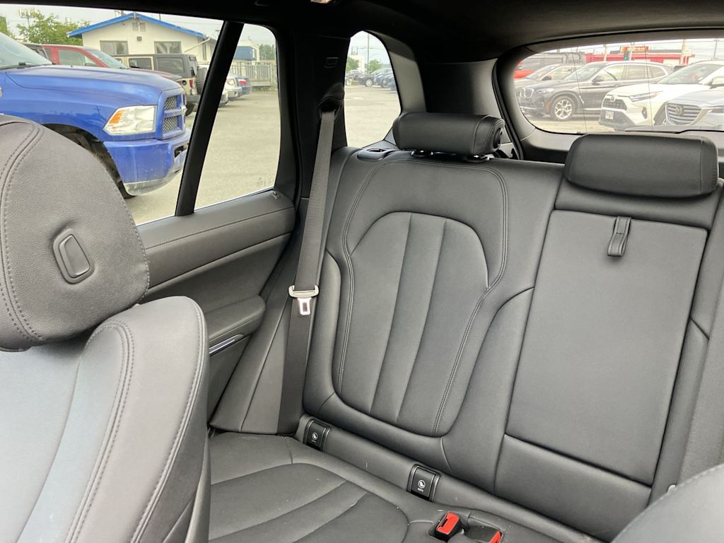 Thumbnail: 2021 BMW X5 - 10