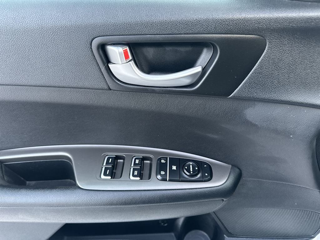 Thumbnail: 2020 Kia Optima - 17