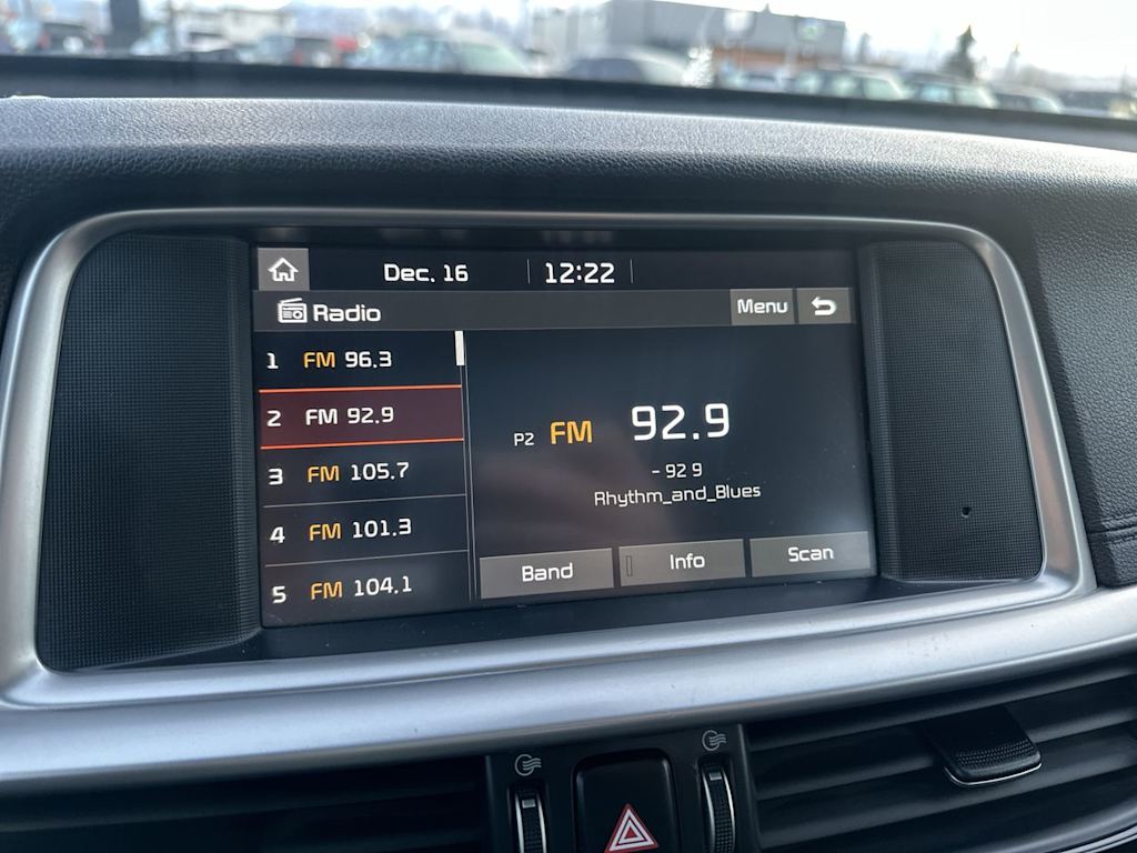 Thumbnail: 2020 Kia Optima - 10