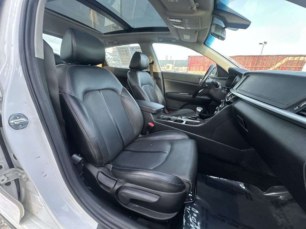 Thumbnail: 2020 Kia Optima - 8