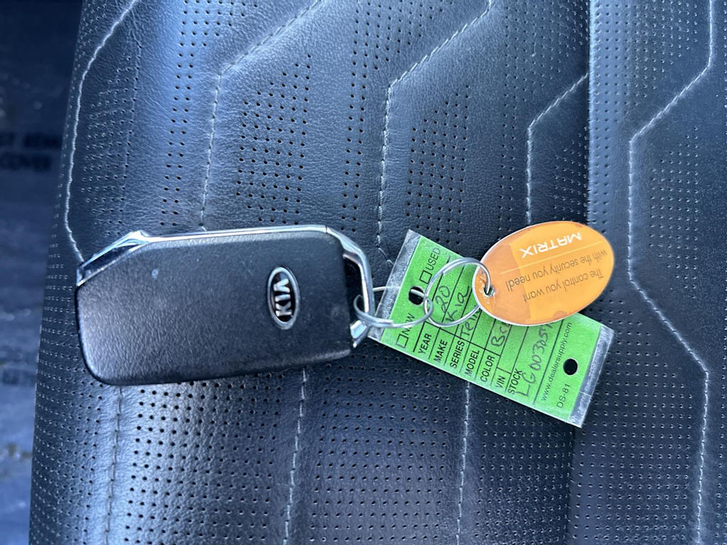 Thumbnail: 2020 Kia Telluride - 13