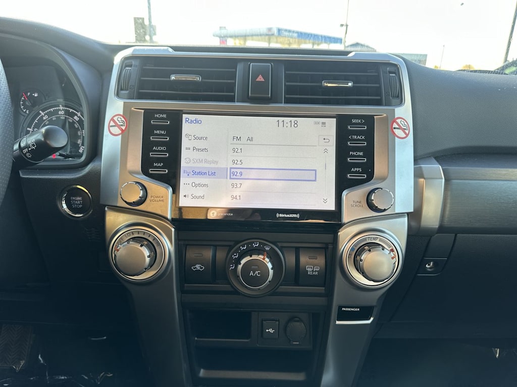 Thumbnail: 2024 Toyota 4Runner - 18