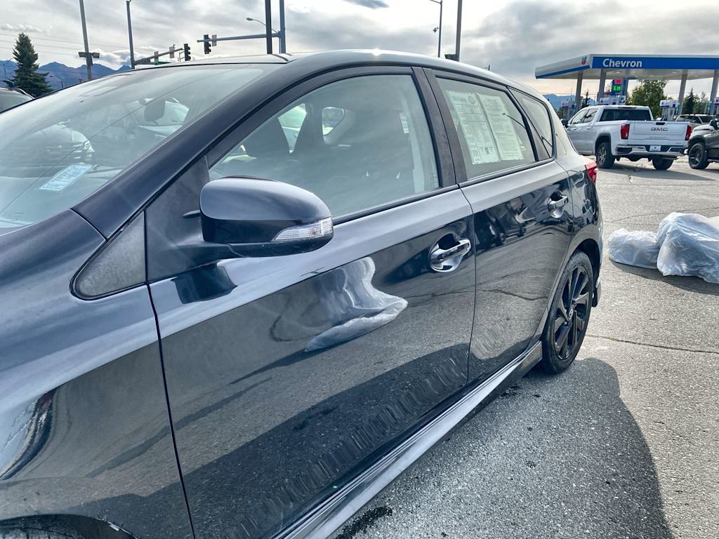 Thumbnail: 2017 Toyota Corolla iM - 3