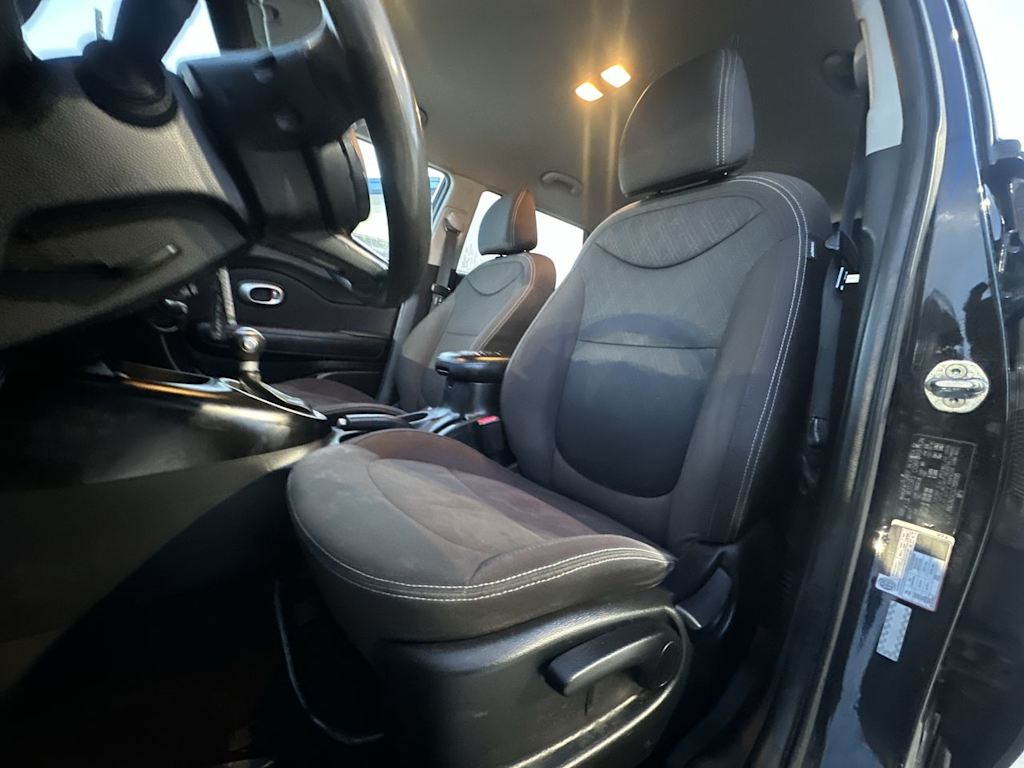 Thumbnail: 2018 Kia Soul - 8