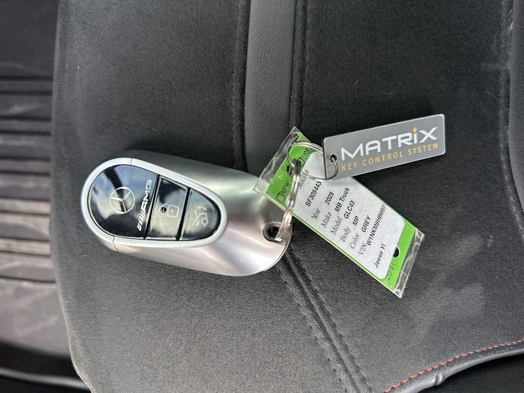 Thumbnail: 2025 Mercedes-Benz GLC - 13