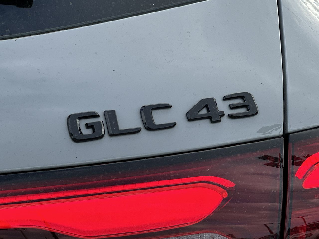 Thumbnail: 2025 Mercedes-Benz GLC - 4