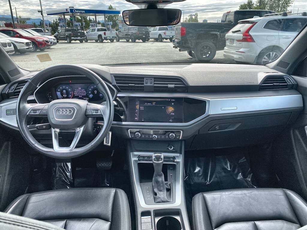 Thumbnail: 2019 Audi Q3 - 2