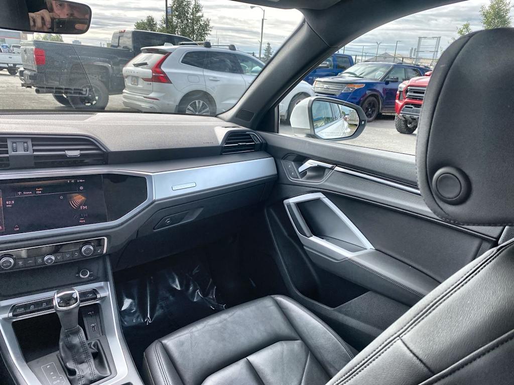 Thumbnail: 2019 Audi Q3 - 6