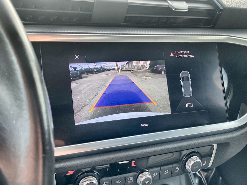 Thumbnail: 2019 Audi Q3 - 22