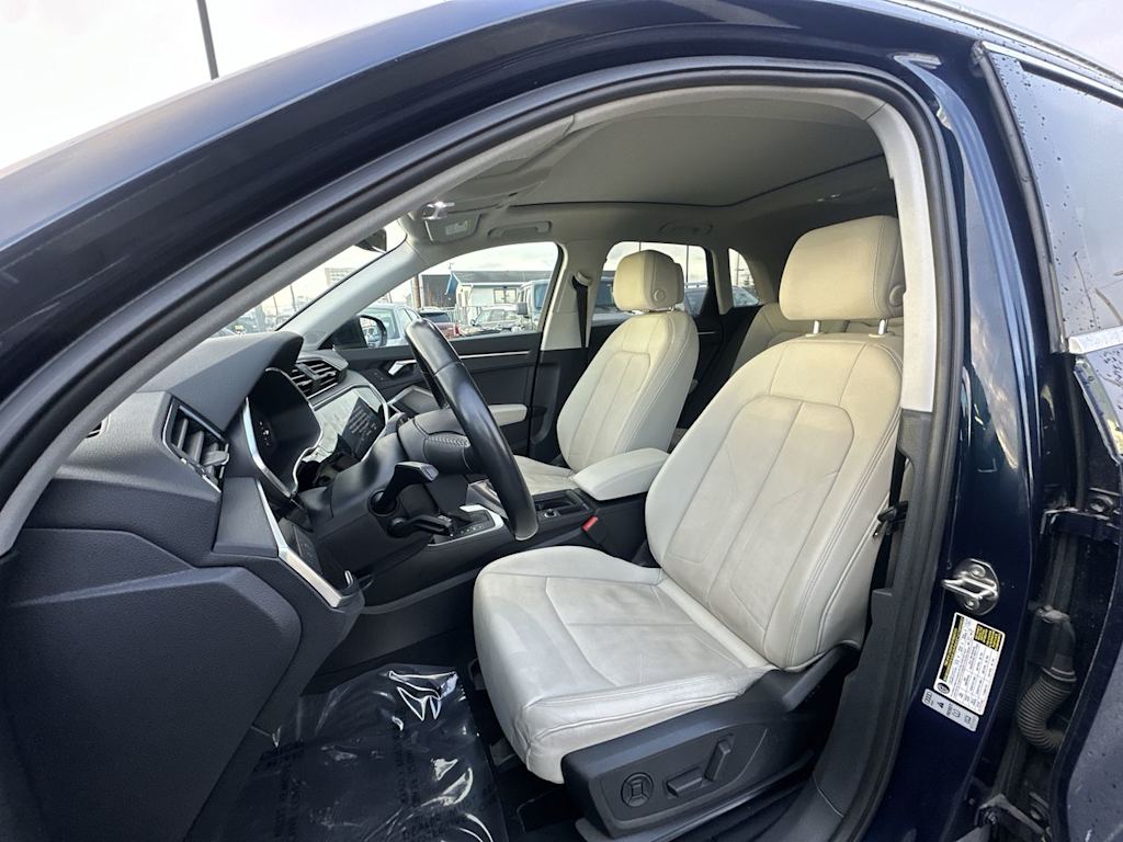 Thumbnail: 2020 Audi Q3 - 7